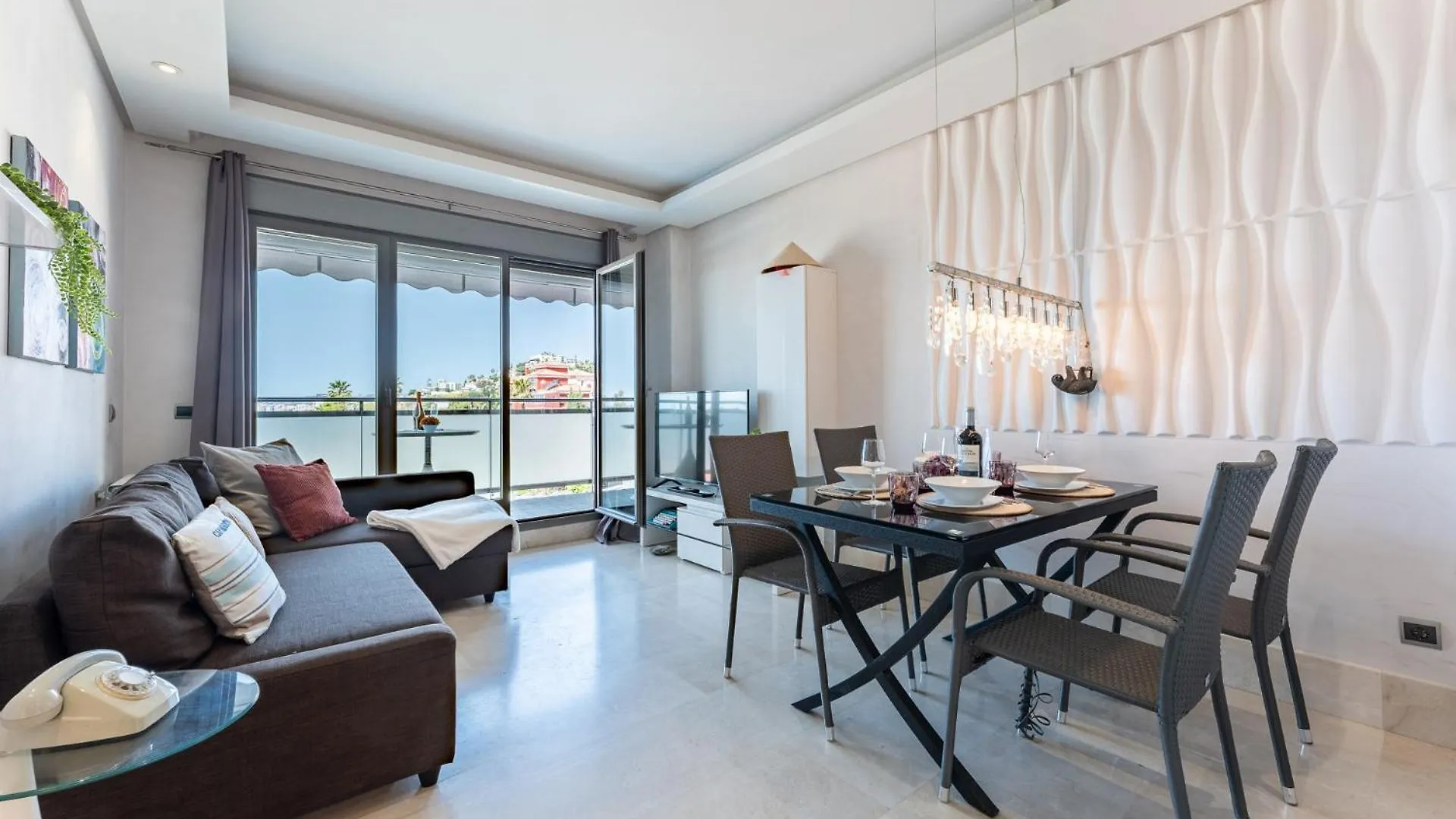 Malagasuite Timon Sea Views Benalmadena 0*,